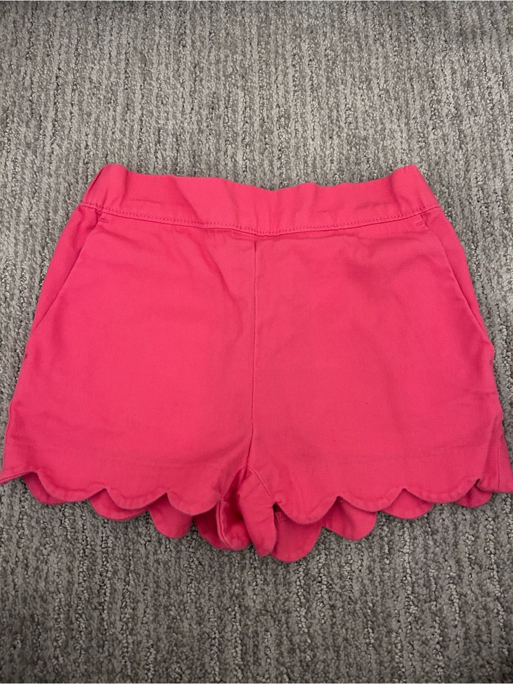 Girls' scallop-hem pull-on short